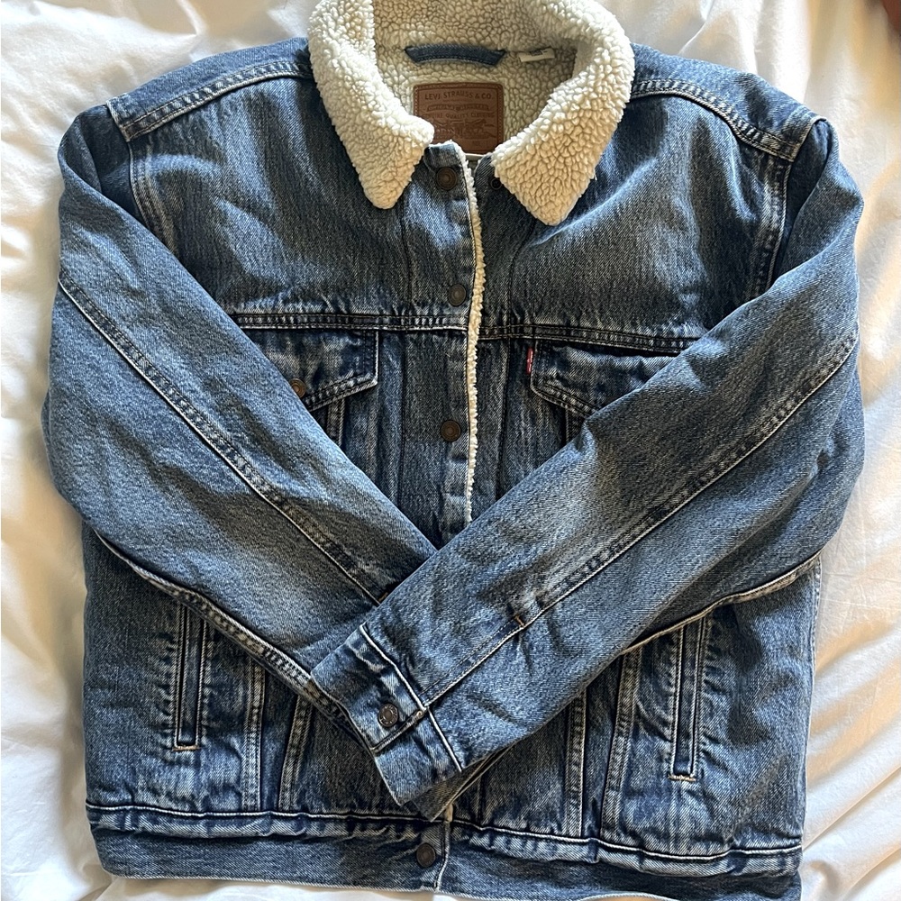 Levi’s Sherpa Lined Trucker Jacket